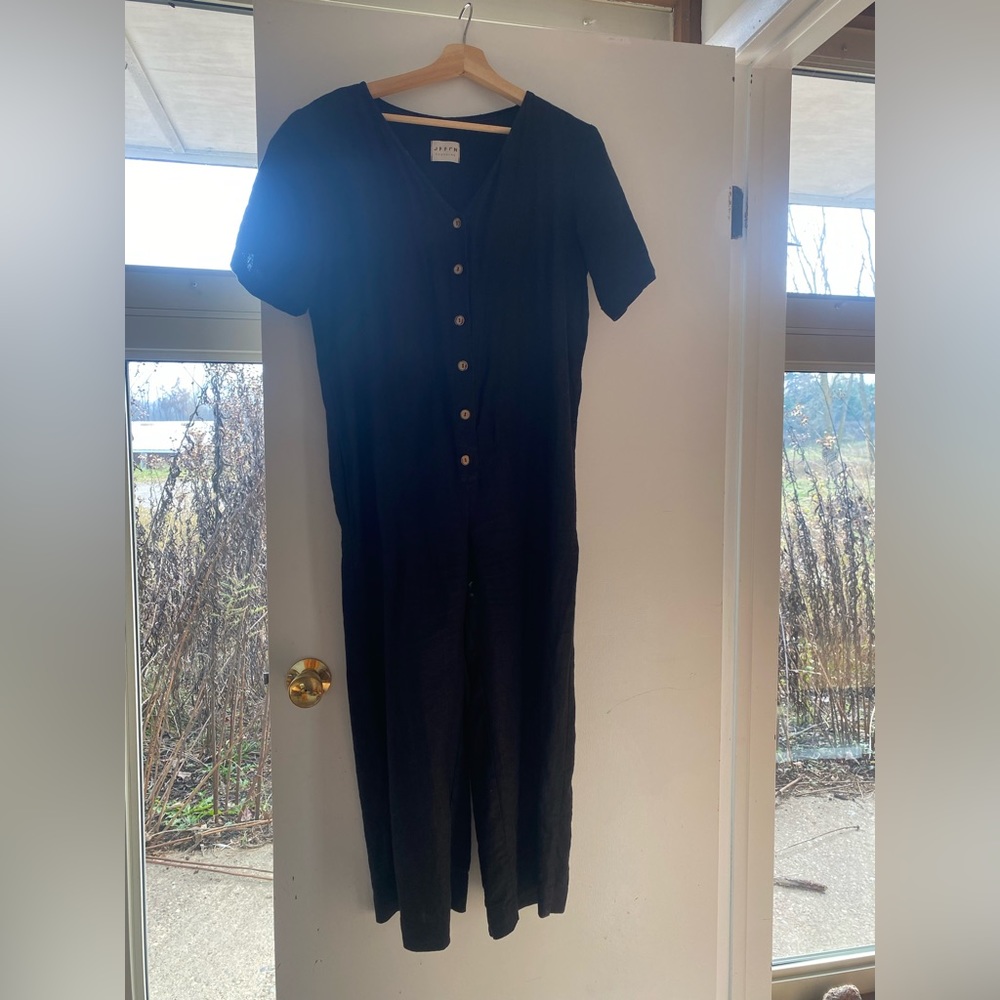 LOOSE LINEN V-NECK JUMPSUIT On Off Clothing